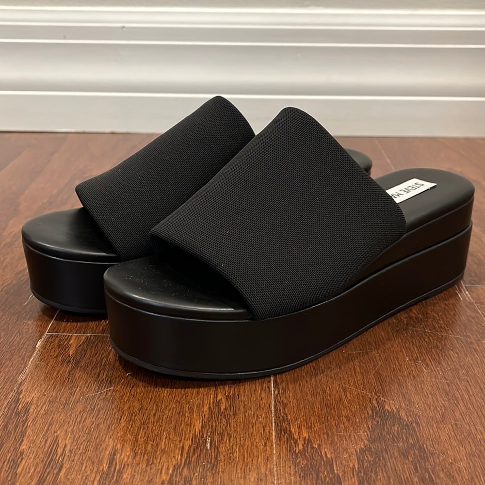 Womens Steve Madden platform sandals